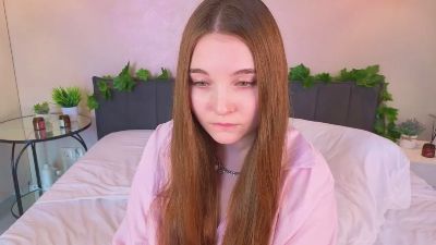 AlodieFitt live from France