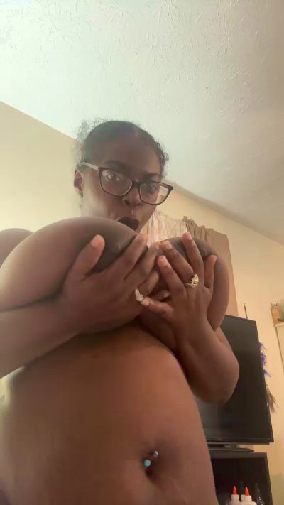 Bdsm_God live from United States