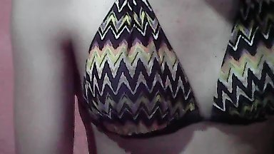 Cutii77 live from France