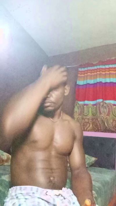 Desy2283 live from Nigeria