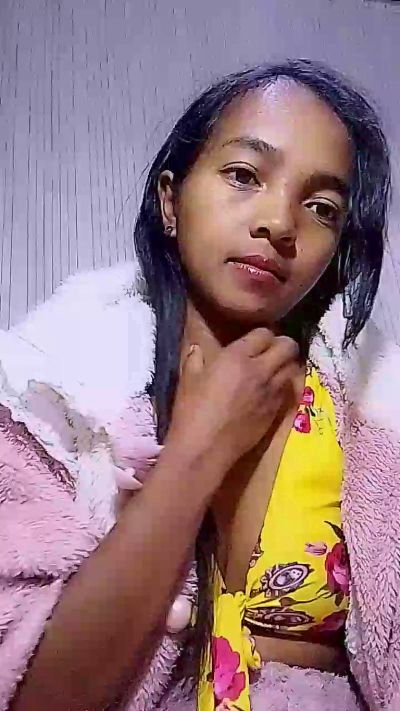 Elisah7 live from Madagascar
