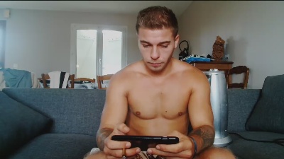 Elka_fit28 live from France