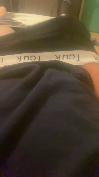 EssexFella97NEW live from United Kingdom