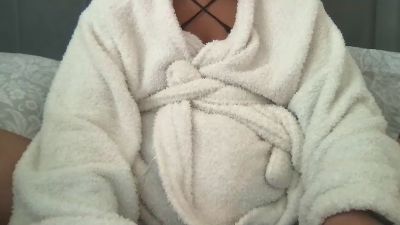 FlirtyFraya live from United Kingdom