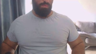 Hugehairymacho live from Germany