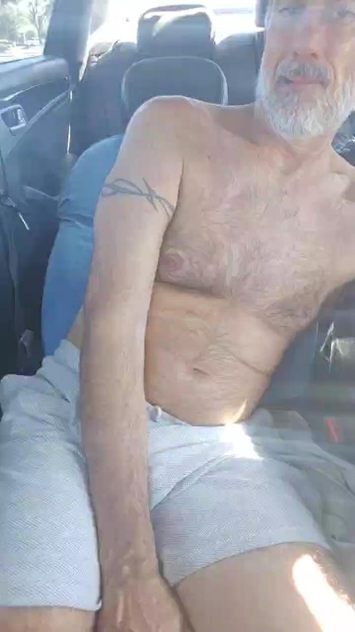Jaywillpla_y live from United States