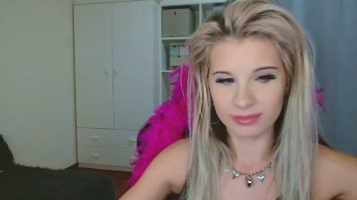KristineSensual live from United States