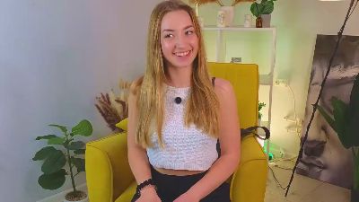 LeishaReitler live from France