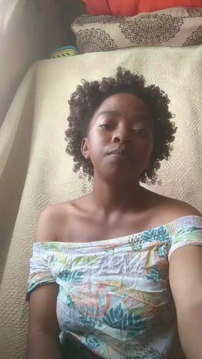 Lilly_cruz live from Madagascar