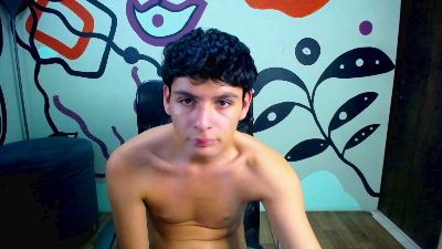 Luca_Vega live from United States