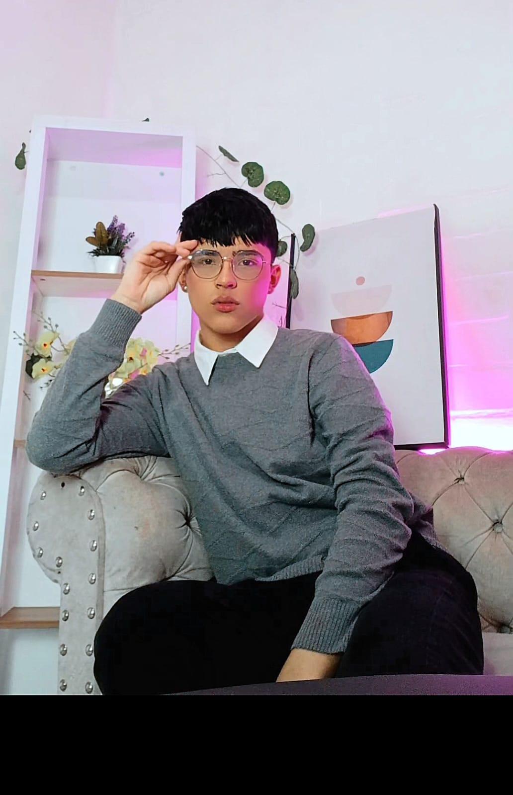 Lucas_lovee Profile Image