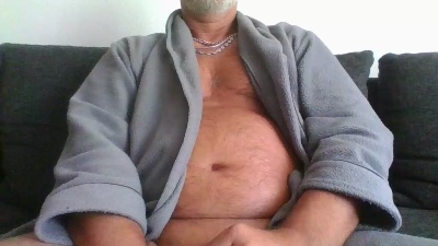 Marc33000 live from France