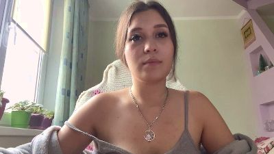 MarchelleKnier live from France