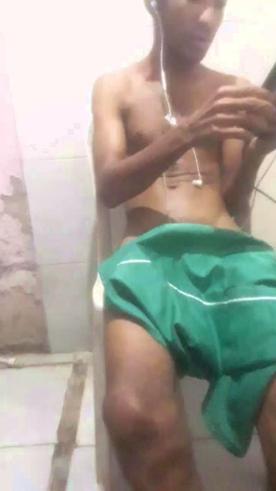 Morenooputoo live from Brazil