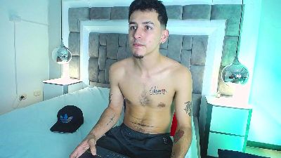 Myke_Millers live from United States