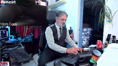 OnlineBossUK live from United Kingdom