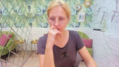 ParisCherry live from Estonia