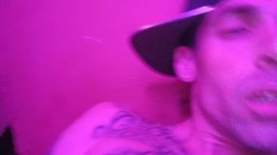 Prettyboytatted live from United States