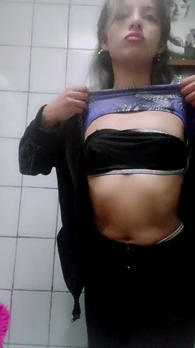 Trixie_angelyta live from Chile