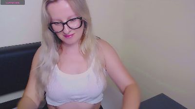 VanillaX_ live from United States
