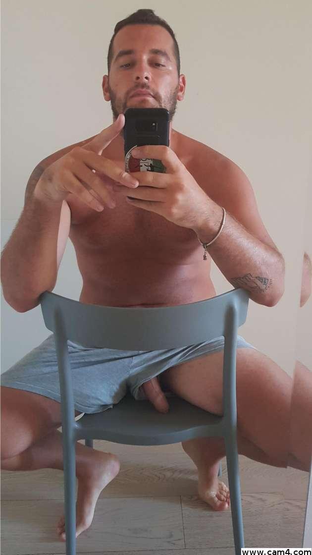 azzo22 Profile Image