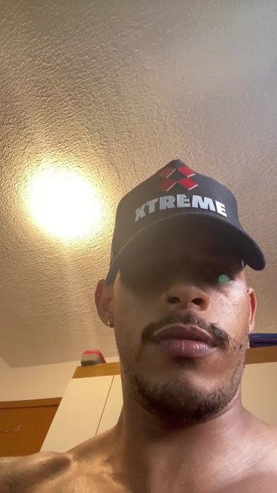 boystopfitness_ live from Brazil