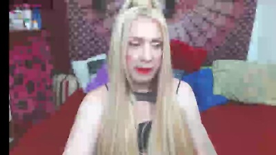 elena_evans live from Colombia