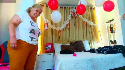 girl_amada live from Colombia