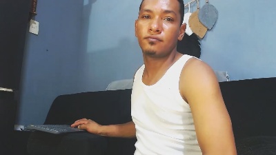 grandeygruesa1 live from Colombia