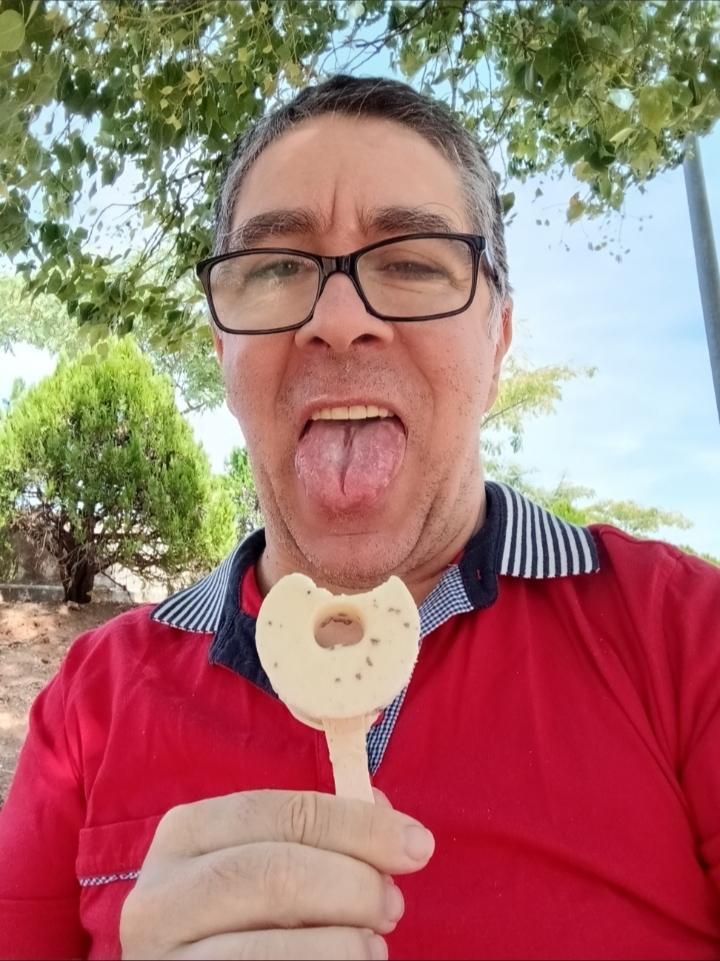 hola_soy_gato live from Spain