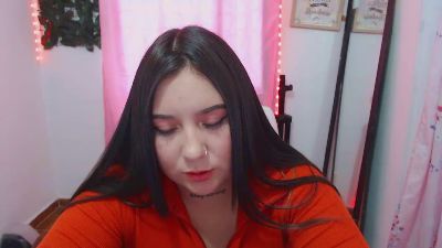 kherenilnhla76 live from United States