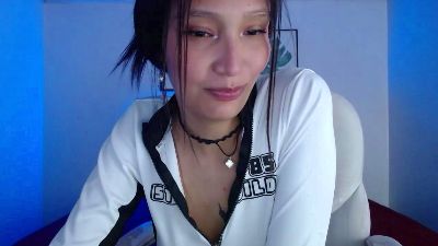 mia_collens_ live from Chile