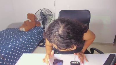 tatigirl455 live from Colombia