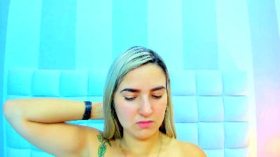 teresasroom_ live from Colombia