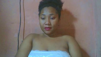 viola84 live from Madagascar